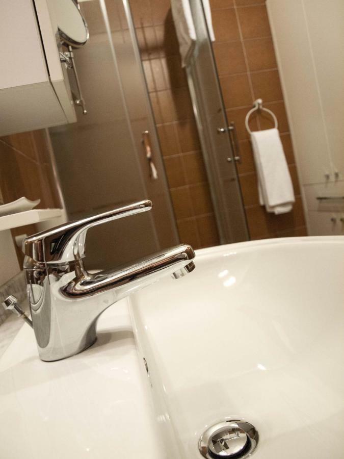 Casa Marina - Appartamento Nel Residence Di Nesso Zewnętrze zdjęcie